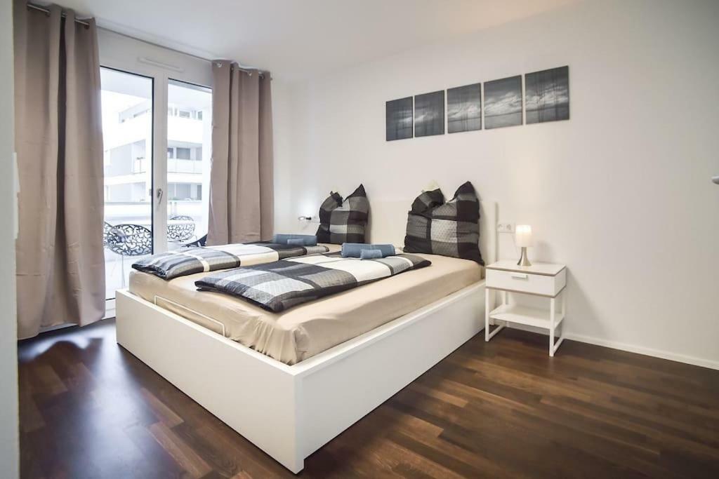 Deluxe Ferienwohnung Apartment Stuttgart Centre/Milaneo Екстериор снимка
