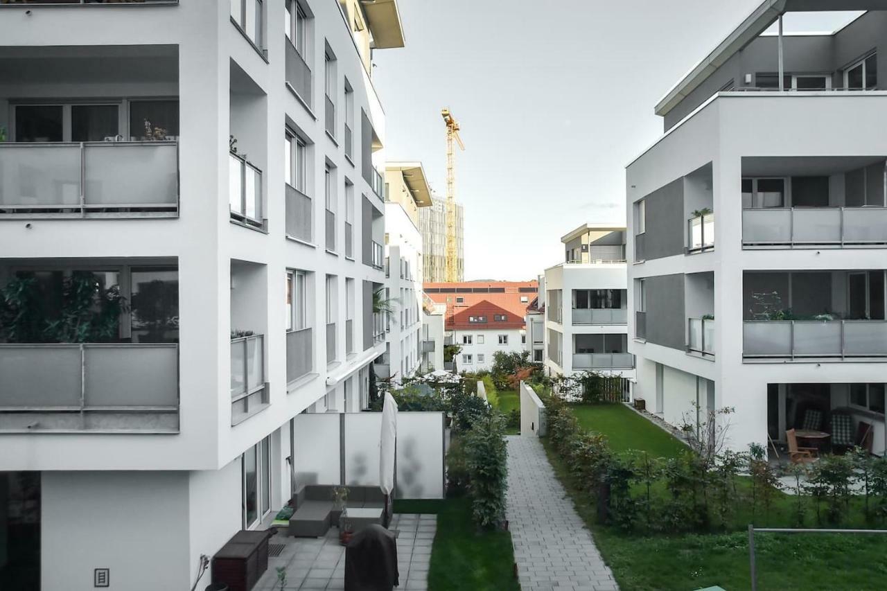 Deluxe Ferienwohnung Apartment Stuttgart Centre/Milaneo Екстериор снимка